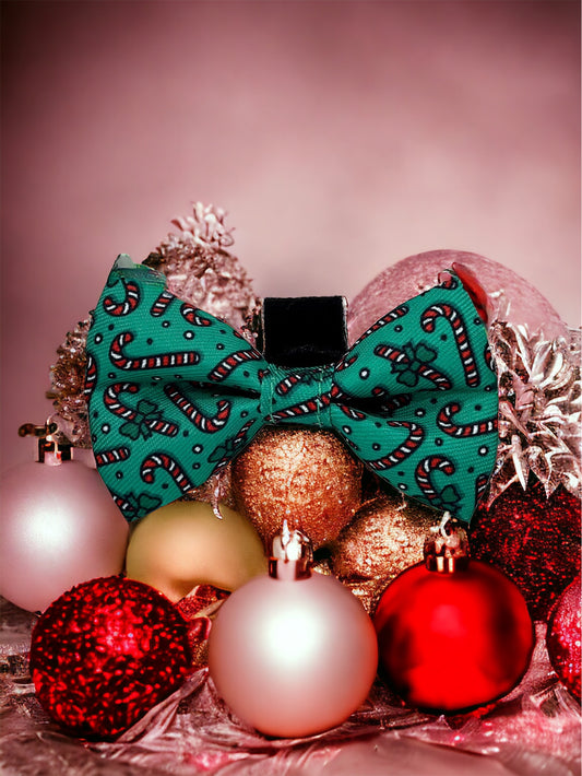 Candy Cane Cutie - Bow Tie